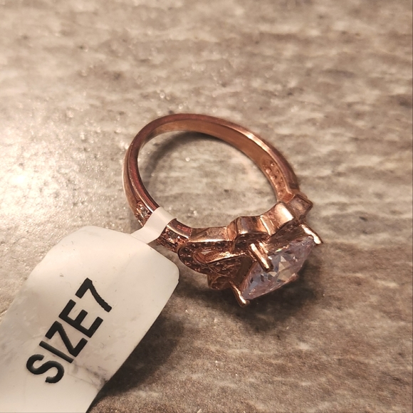 Charmed aroma rose gold ring - Picture 2 of 2